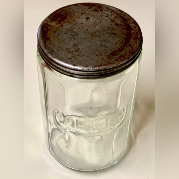 Vintage 1920s Ribbed Metal Lidded 7” Hoosier Glass Antique Coffee Jar - Picture 8 of 10